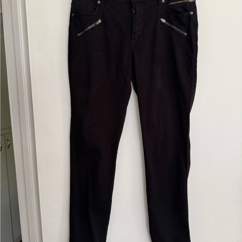 Kenneth Cole Reaction Black Skinny Jeans with Zipper Accents